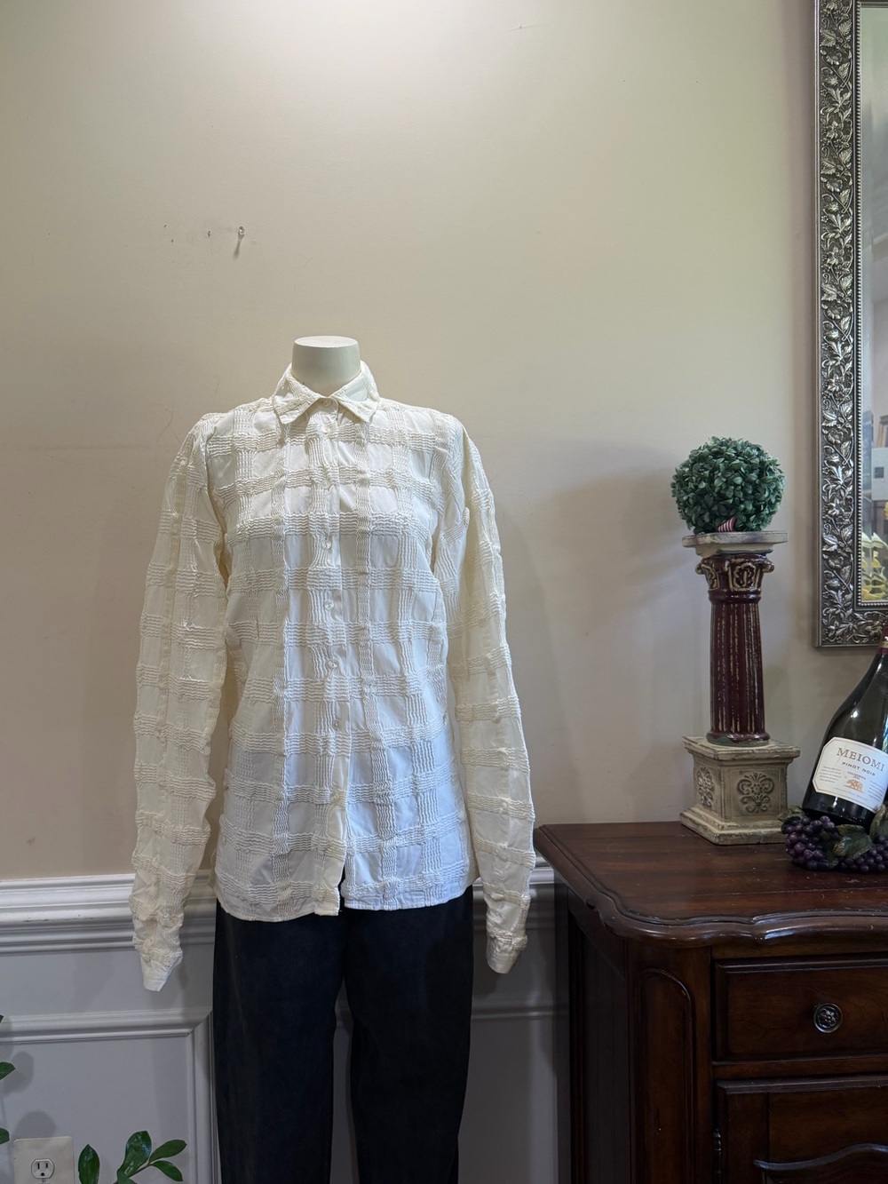 Vintage Anne Fontaine Paris Classic Cream Textured Button-Up Shirt